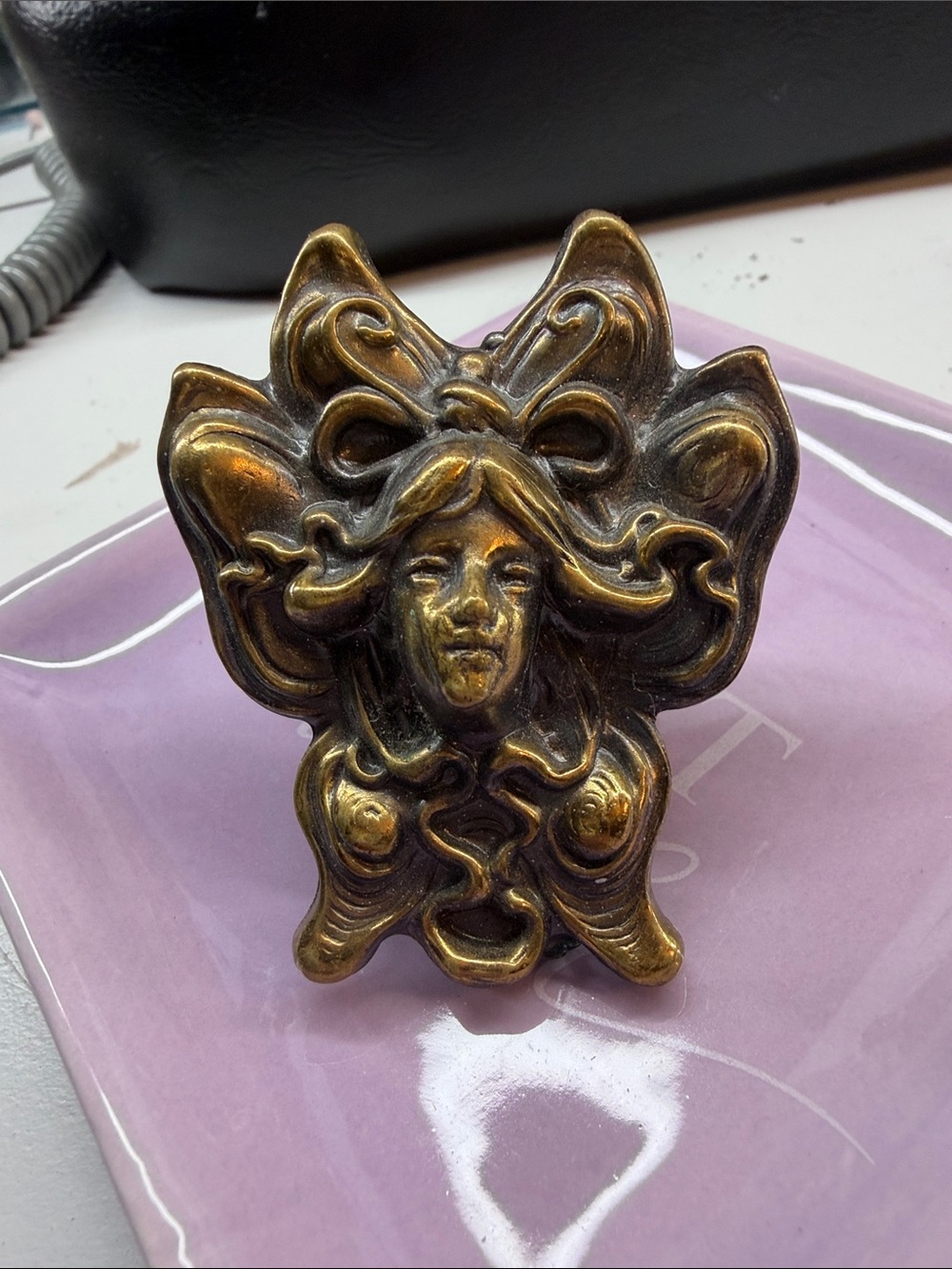 Decorative Brass Woman Face Brooch - Gold Tone gothic ring adjustable